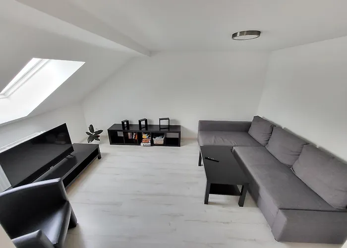 M I S T E R B A L E S Bahnhofsnähe Apartment Zittau